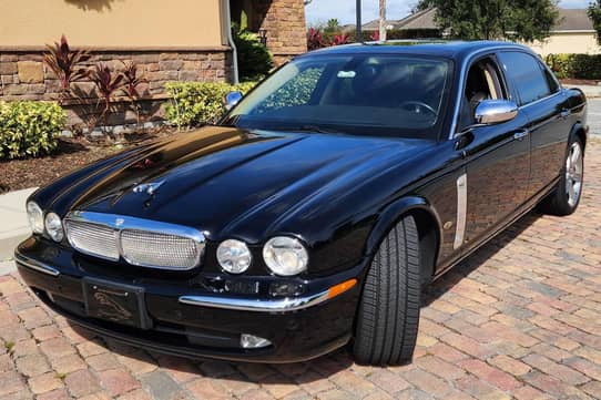 2006 Jaguar XJ Super V8 Portfolio VIN: SAJWA86C56TG50719 for