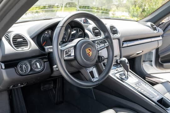 2021 Porsche 718 Cayman T for Sale - Cars & Bids