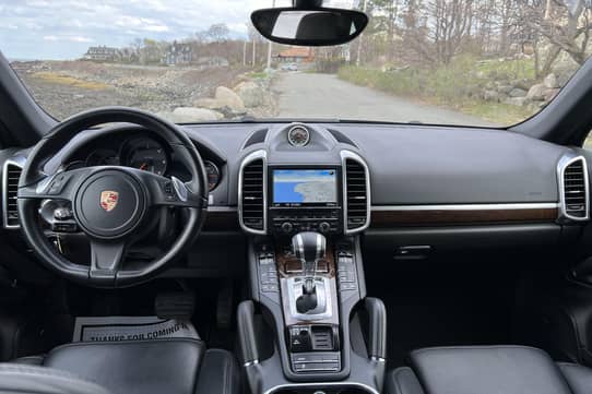 2014 Porsche Cayenne Diesel Platinum Edition - Interior