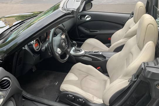 2010 Nissan 370Z Roadster auction - Cars & Bids