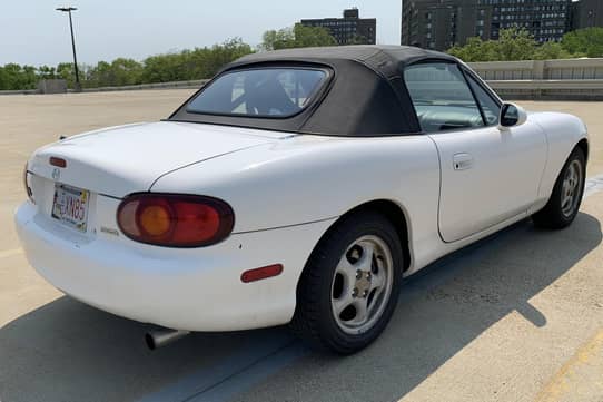 1999 Mazda MX-5 Miata auction - Cars & Bids