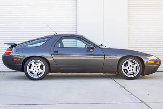 ウポ 1993 Porsche 928 GTS VIN: WP0AA2926PS820079 for Sale - Cars & Bids