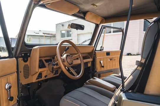 1988 Jeep Wrangler Sahara 4x4 auction - Cars & Bids