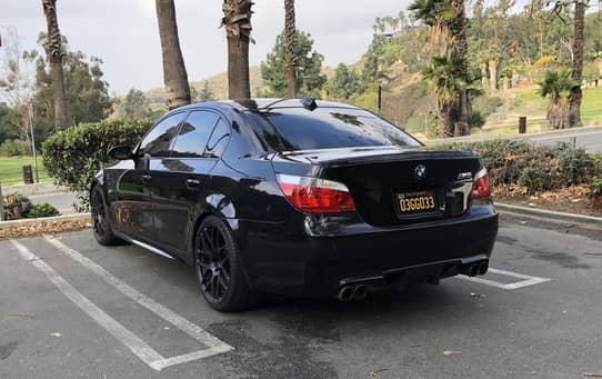 File:2007 BMW M5 (E60 MY07) sedan (2015-06-27) 01.jpg - Wikimedia