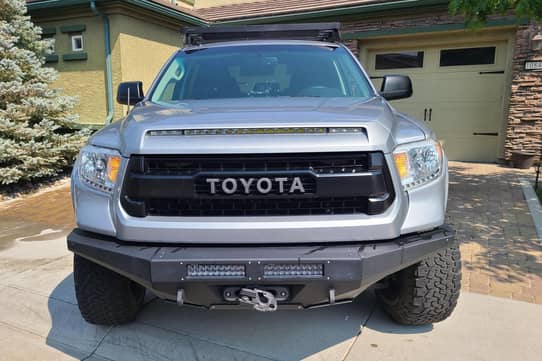 Upper Bumper Kit | TOYOTA TUNDRA CREWMAX SR5 2017 Upper Bumper Kit | TOYOTA TUNDRA CREWMAX SR5 2017