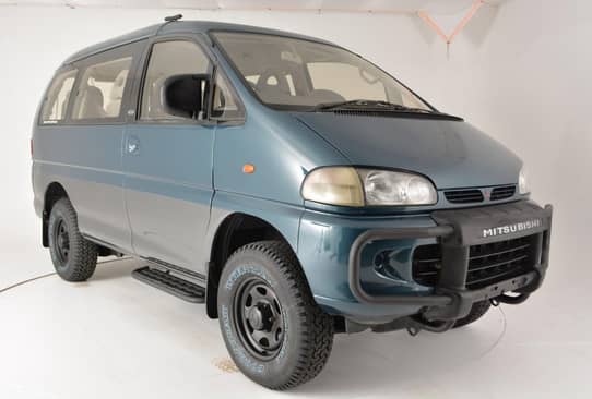 1995 Mitsubishi Delica Space Gear Exceed 4WD auction - Cars