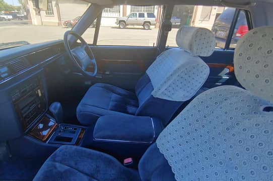 https://media.carsandbids.com/cdn-cgi/image/width=542,quality=70/da6e8a1d4896127a9d2adf83461993b45339474c/photos/rJZ7XGXY-hdeOslMjvS.cpO0RU3CW.jpg?t=162276339048