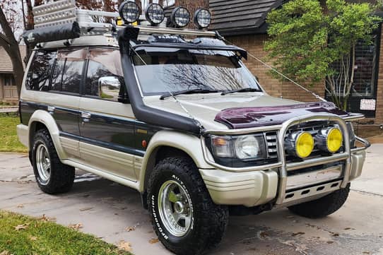 1992 Mitsubishi Pajero 2500 TD Exceed 4x4 for Sale - Cars & Bids