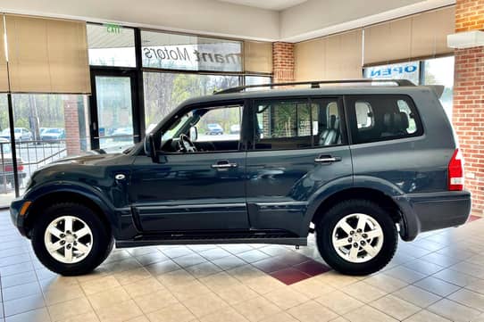 2006 Mitsubishi Montero Limited 4x4 auction - Cars & Bids