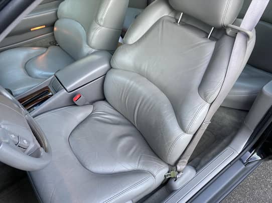 1998 Buick Riviera auction - Cars & Bids