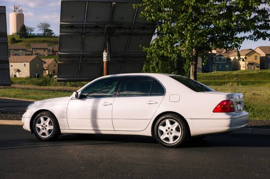2001 Lexus LS 430 VIN: JTHBN30F110031676 for Sale - Cars & Bids