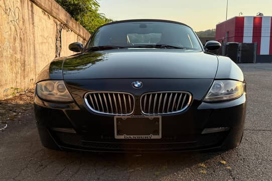 Z4 2006 BMW Z4 Roadster 3.0i with 18x9.5 ESR Sr01 and Kumho