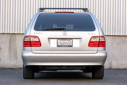 2001 Mercedes-Benz E320 4Matic Wagon VIN: WDBJH82J21X044171 for