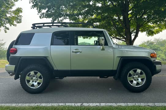 2007 Toyota FJ Cruiser for Sale - Cars & Bids