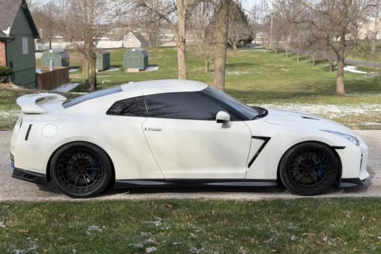 2018 Nissan GT-R Premium VIN: JN1AR5EF5JM710318 for Sale - Cars & Bids