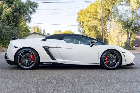 2011 Lamborghini Gallardo LP570-4 Spyder Performante VIN