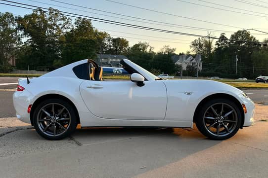 2019 Mazda MX-5 Miata RF Grand Touring VIN: JM1NDAM72K0300648 for