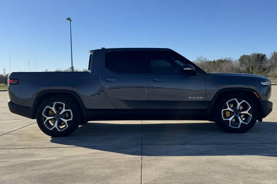 2023 Rivian R1T Adventure Edition VIN: 7FCTGAAA8PN017772 for Sale
