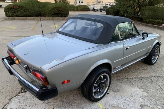 Weatherproof車のカバーPininfarina Spider Fiat 124スパイダー1983