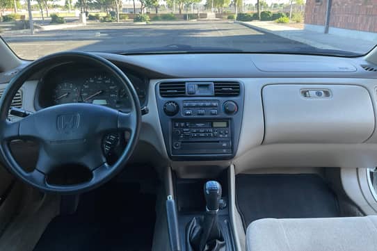 1999 honda deals accord interior parts