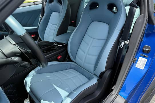 23-24 DEICE BANK YELLOW LGR/BL 新品未使用 TOYOTA LAND CRUISER ZX | 2023 | PEARL WHITE | 30 km