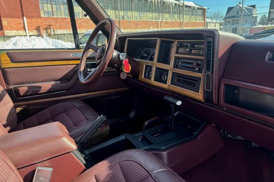 1989 Jeep Wagoneer Limited 4x4 VIN: 1J4FN78L6KL565898 for Sale