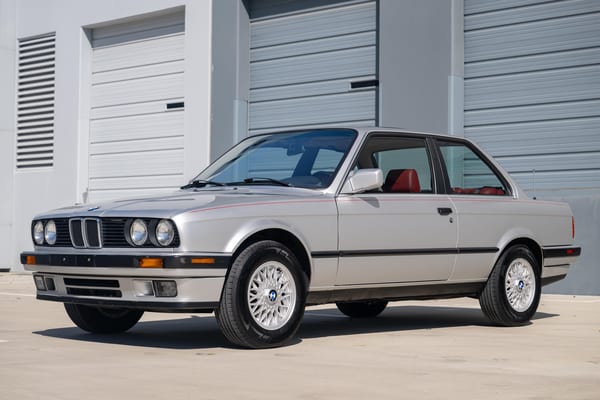 BMW 325i Coupe: market value and price history