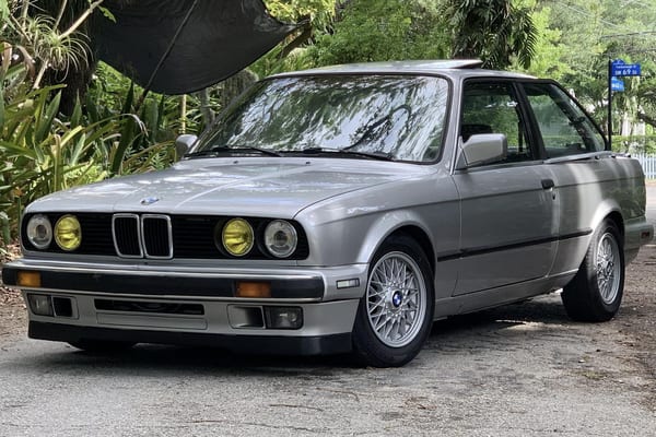 1988 BMW 325e Coupe: market value and price history