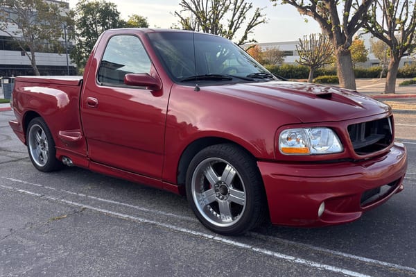 2002 Ford F-150 SVT Lightning: market value and price history