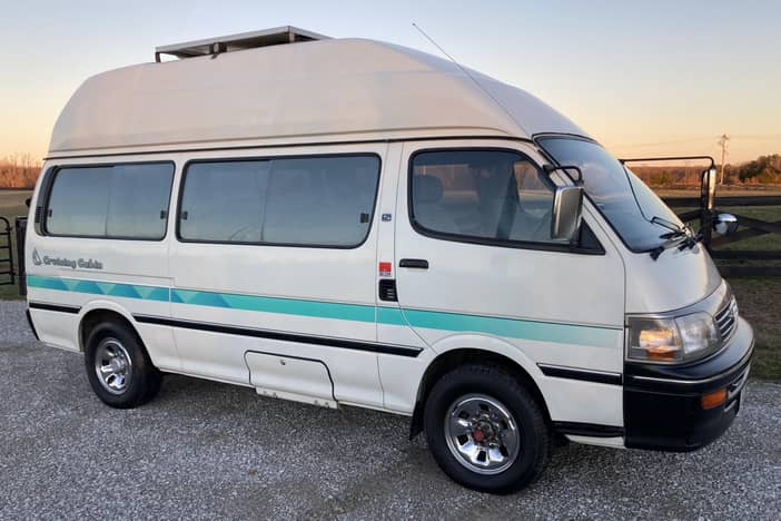 Toyota hiace cruising cabin