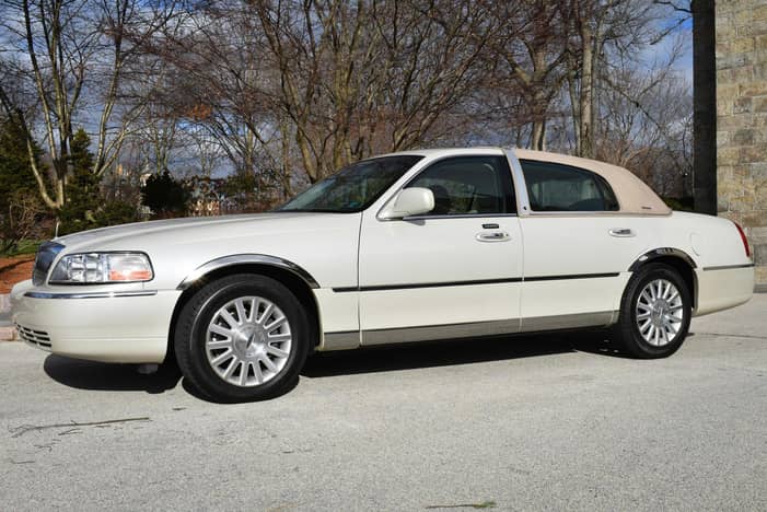 Lincoln town car 2004