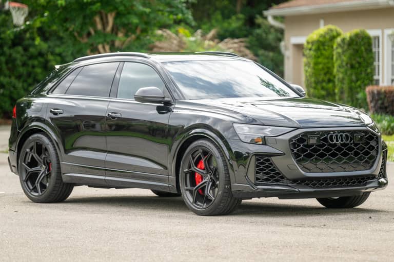 2025 Audi RS Q8 Performance on cars&bids