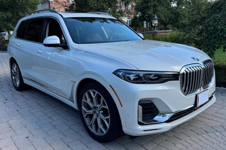 2021 BMW X7 xDrive40i on cars&bids