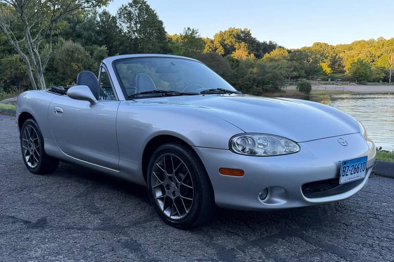 2004 Mazda MX-5 Miata LS on cars&bids
