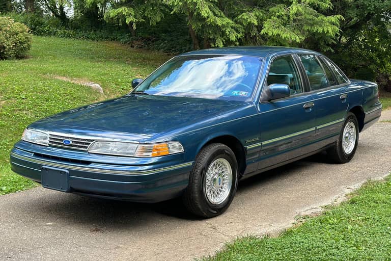 Used Ford Crown Victoria for Sale - Cars & Bids