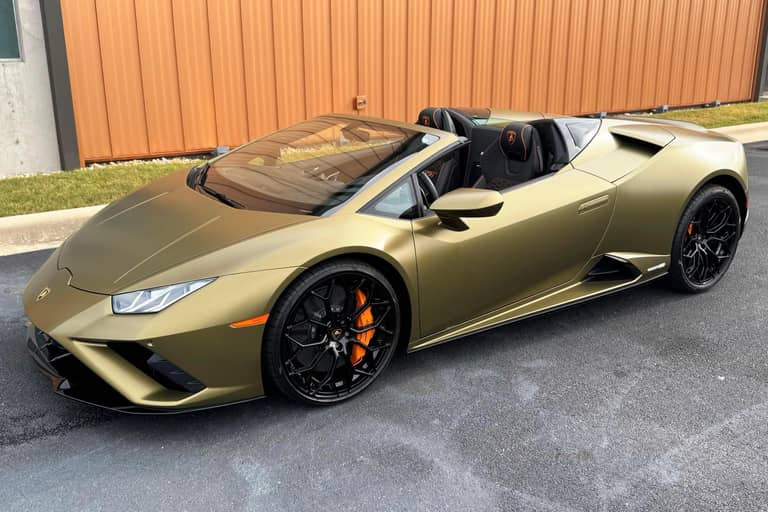 2023 Lamborghini Huracan EVO RWD Spyder on cars&bids