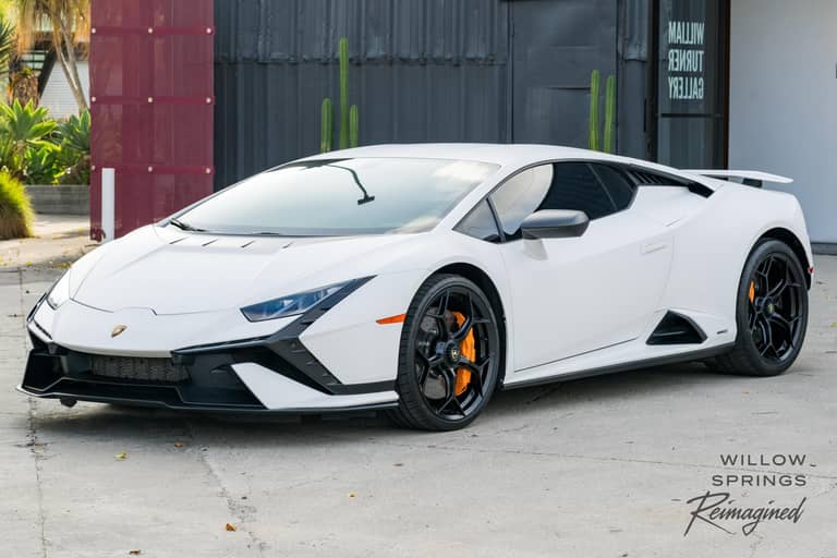2023 Lamborghini Huracan Tecnica on cars&bids