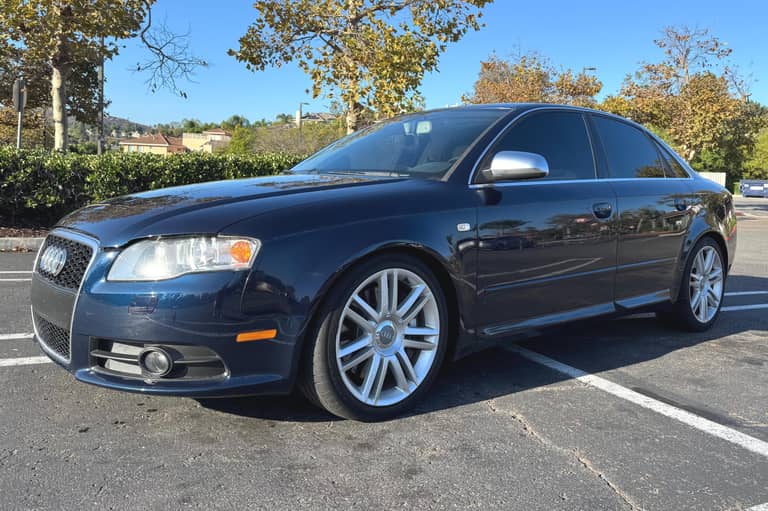 2005 Audi S4 Sedan on cars&bids