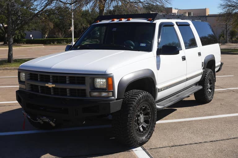 1999 Chevrolet Suburban K2500 LT 4x4 on cars&bids