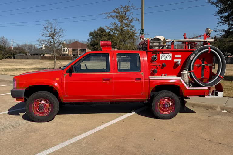 1990 Nissan Datsun D21 4x4 Fire Truck on cars&bids