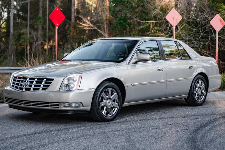 2007 Cadillac DTS Luxury I on cars&bids