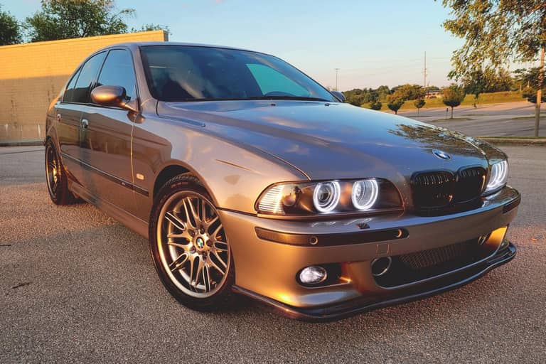 2002 BMW M5 on cars&bids