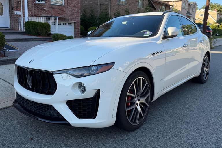 2019 Maserati Levante S GranSport on cars&bids