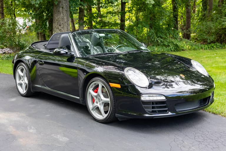2010 Porsche 911 Carrera Cabriolet on cars&bids