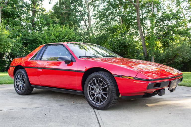 1985 Pontiac Fiero SE on cars&bids