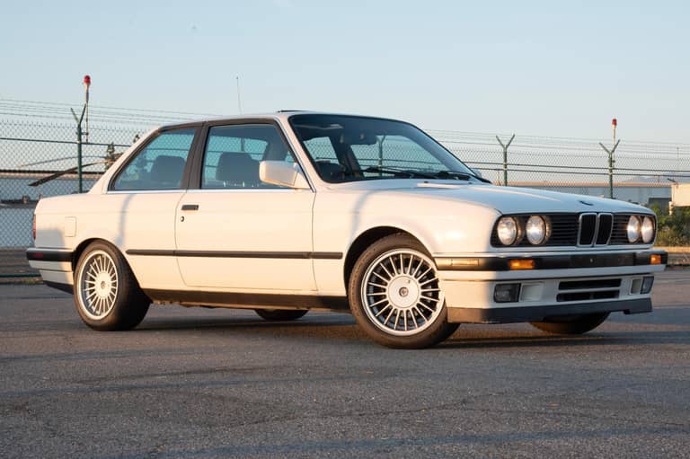1991 BMW 325i Coupe — market value and price history