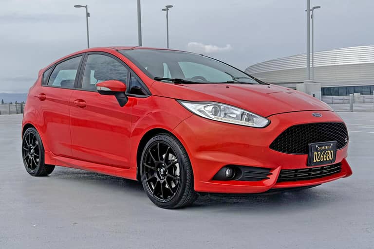 Rapid Classics: Eine Suche. Alle Oldtimer. 28 » Rapid Classics: Eine Suche. Alle Oldtimer. 2016 Ford Fiesta ST
