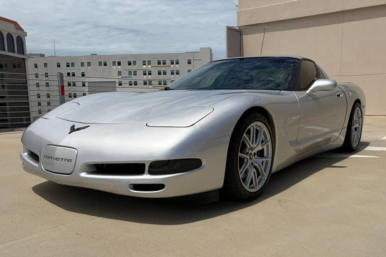 2001 Chevrolet Corvette Coupe: market value and price history