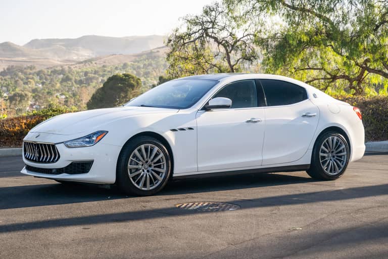 2020 Maserati Ghibli on cars&bids