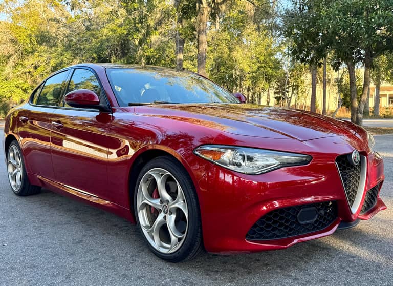 2017 Alfa Romeo Giulia Ti AWD on cars&bids
